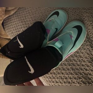 Nike Kids' Mercurial Zoom Vapor 15 Academy Turf Soccer Cleats w/ Nike socks